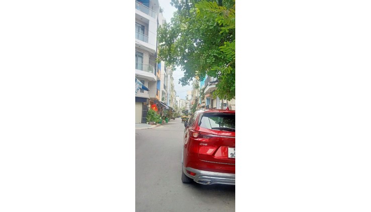 Hiếm Thoại Ngọc Hầu - HXH 8m - 4x15m - 3 tầng - Tân Phú